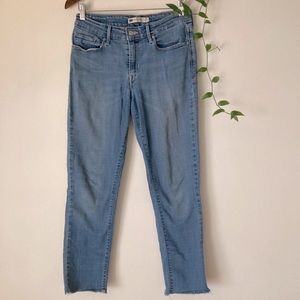 Cropped fringe Levi jegging